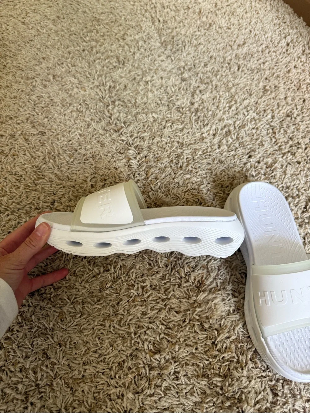 Hunter White Slide Sandals with Cream Trim - Picture 3 of 4